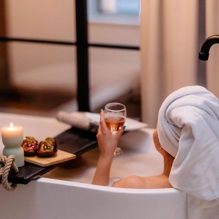Apartament Loft 16 - Luksus & Relax - Wanna, Netflix, Parking Iława Zewnętrze zdjęcie