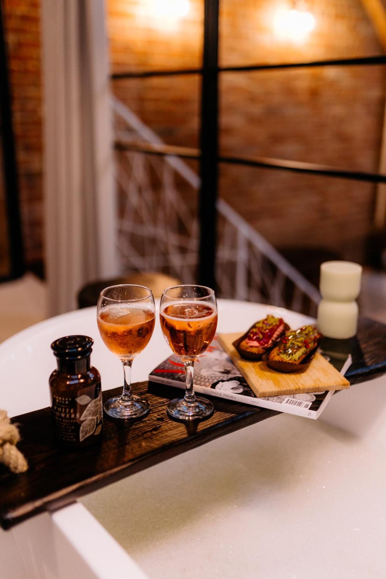 Apartament Loft 16 - Luksus & Relax - Wanna, Netflix, Parking Iława Zewnętrze zdjęcie